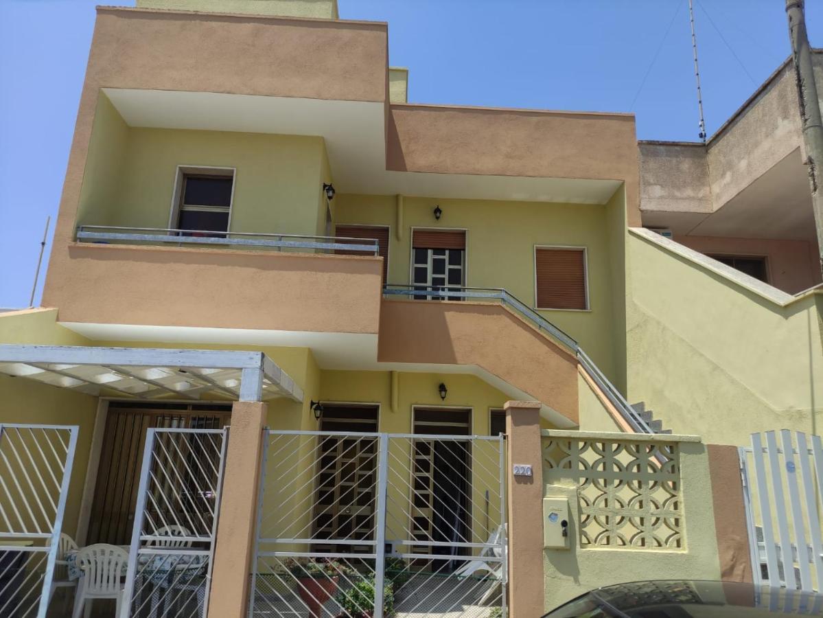 Apartamento Mmera mare Torre Lapillo Exterior foto