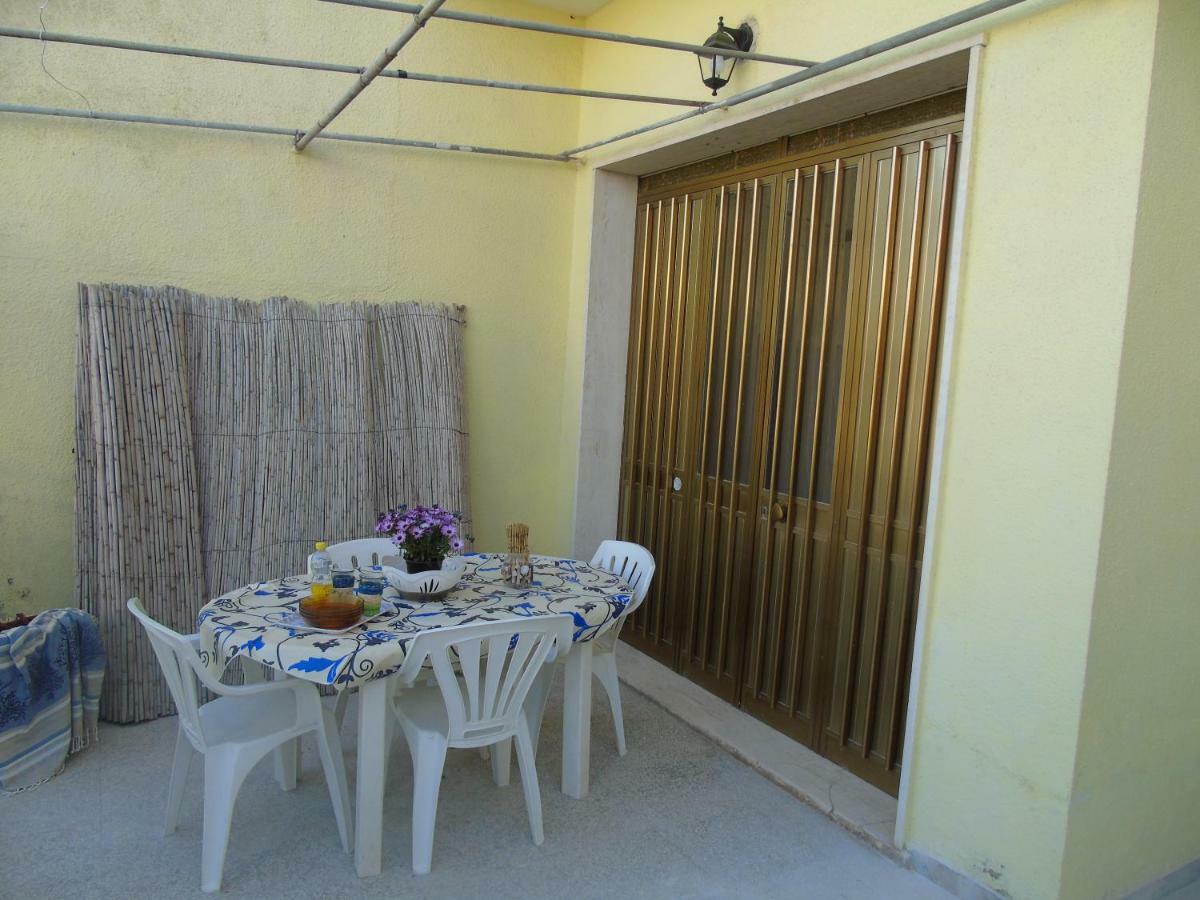 Apartamento Mmera mare Torre Lapillo Exterior foto